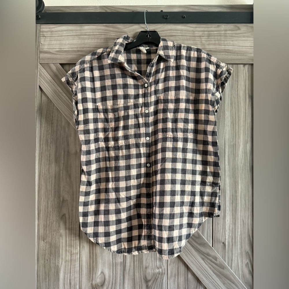 Forever 21 Black and Light Pink Plaid Shirt
